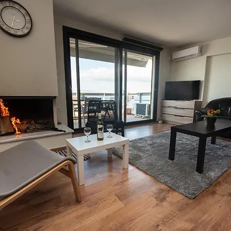 Apartment Seacoast 2 ! Kamena Vourla